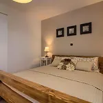 Villa Cozy Nina With Private Pool Near Pula, 2km From The