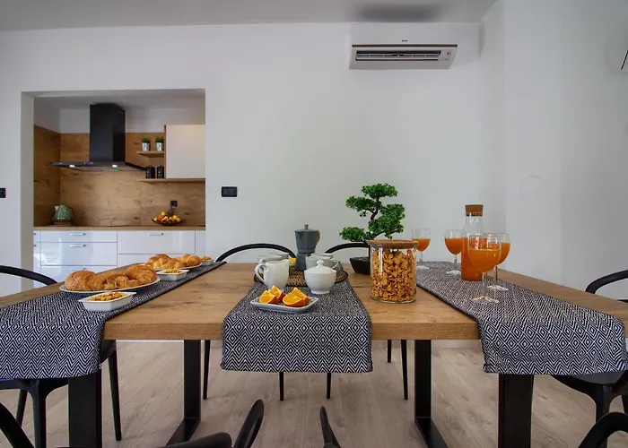 Cozy Nina With Private Pool Near Pula, 2km From The