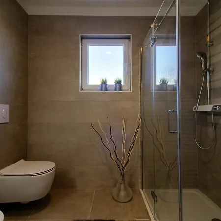 Cozy Nina With Private Pool Near Pula, 2km From The ヴィラ *