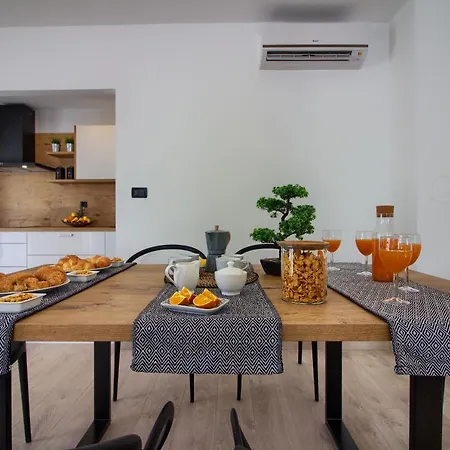 Cozy Nina With Private Pool Near Pula, 2km From The
